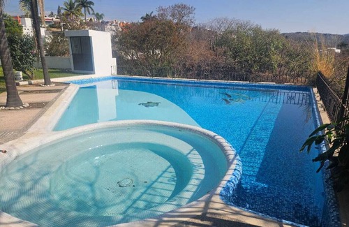 Burgos Bugambilias House | Private house with pool