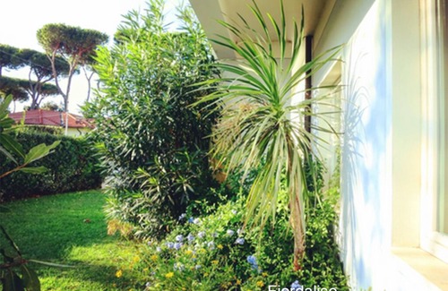 Lido di Camaiore Apartment | private garden, up to 6 pax, green area, a few steps from the sea