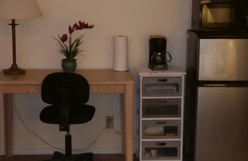 Englewood Condo | Private Kitchenette Studio Denver/DTC Fully Furnished Long/Short Term Stay