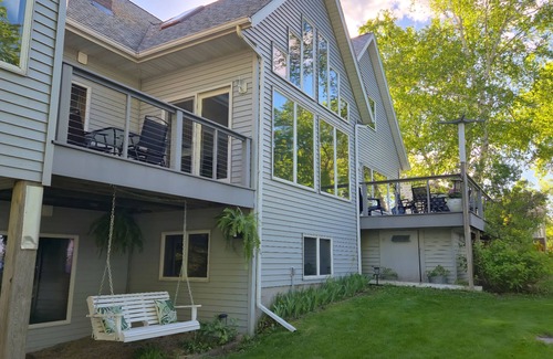 Miltona House | Private Lake Access-7 King Beds-Spacious Retreat-2 Game Rooms-Theater Room