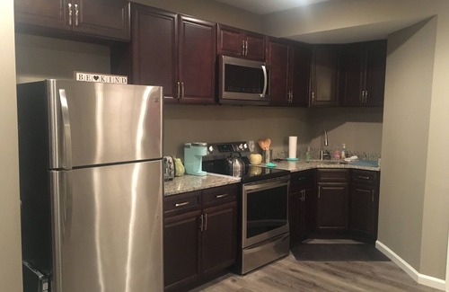 St. Charles Apartment | Private Luxury Apartment with FREE Parking