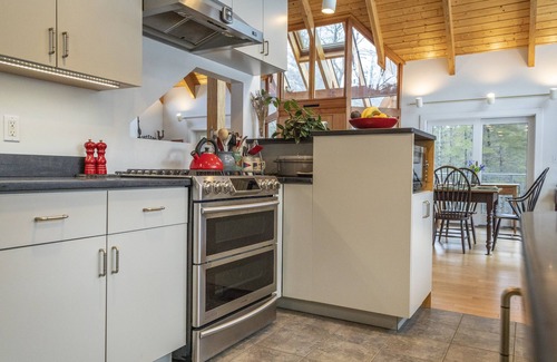 Sharon House | Private mountain lodge and estate w/lakes, trails, close to Dartmouth, & skiing