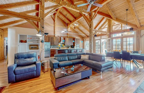 Underhill House | Private mountain retreat with a game room, home theater, & jetted tub