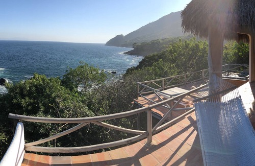 Chimo House | Private Oceanside Beach Retreat - Unplug and Relax