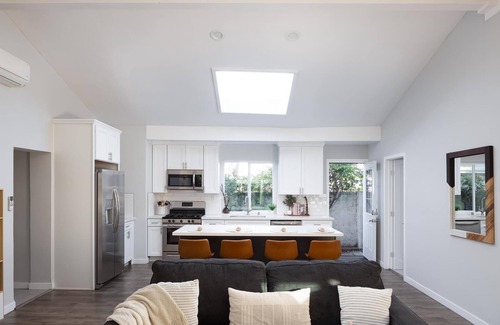 Clairemont Mesa House | Private outdoor lounge w/fire pit, King Bed, BBQ, A/C, & fully stocked kitchen