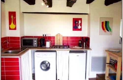 Rouffignac-Saint-Cernin-de-Reilhac Cottage | PRIVATE POOL! Old Barn. With Stunning Views of the Chateau and the Valley