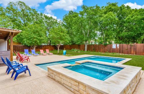 Johnson City House | Private Pool & Hot Tub! Charming Hill Country Home Minutes to Wineries/Shops!