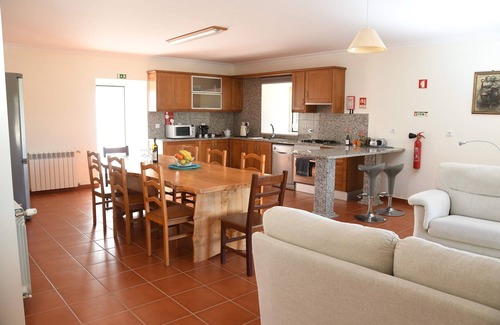 Alvaiazere Villa | Private Pool - spacious, light and airy holiday villa
