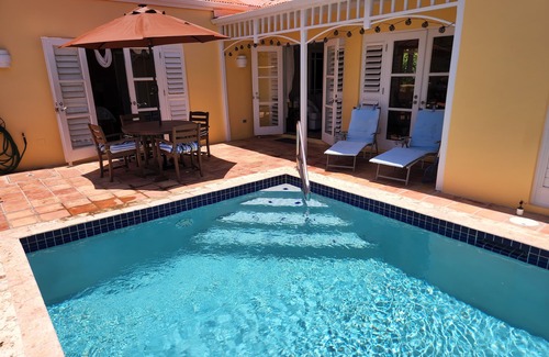 Slob Villa | Private pool with a spectacular ocean view!