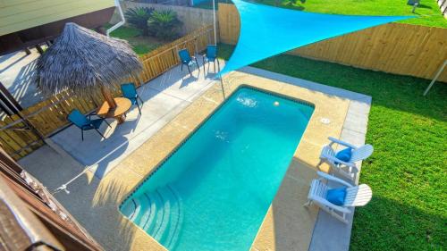 Leeward Sands House | Private Pool Yard Deck by the Nature Preserve Tipsy Flipper by AvantStay