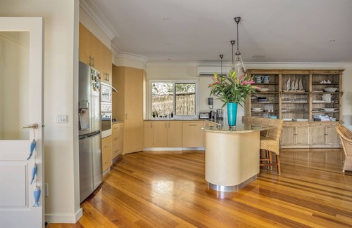 Portsea Boat Rental | Private Portsea Oasis