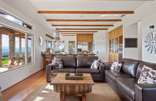 Lompoc House | Private Ranch Retreat