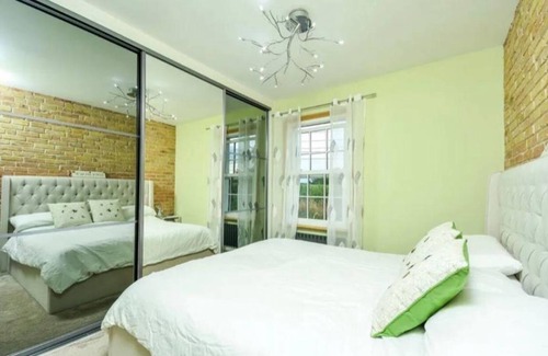 Sittingbourne Resort | Private room ∙ 1 guest