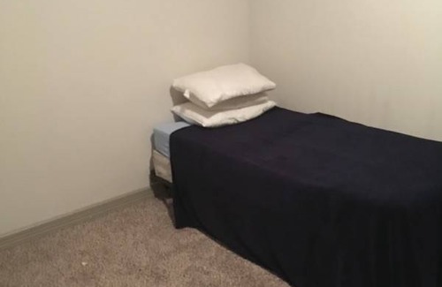 Nassau Bay Resort | Private room ∙ 1 guest