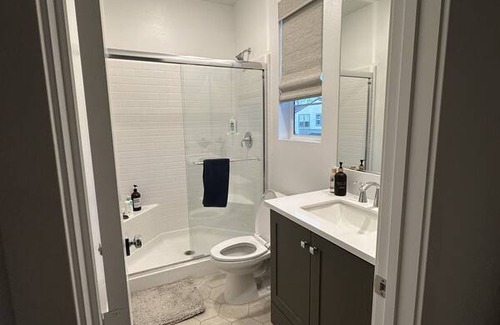 Simi Valley Resort | Private room ∙ 1 guest