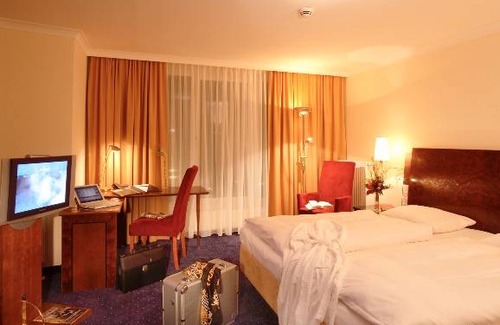 Burghausen Resort | Private room ∙ 3 guests