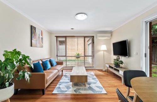 Clayton House | PRIVATE ROOM 4 and PRIVATE ROOM 5 beside Monash University in Clayton