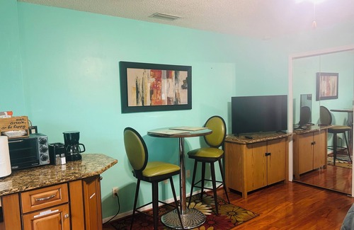 Indian River Bluff Apartment | Private room centrally located in Melbourne