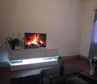 Greater Johannesburg Metropolitan Area House | Private Room in Central Joburg