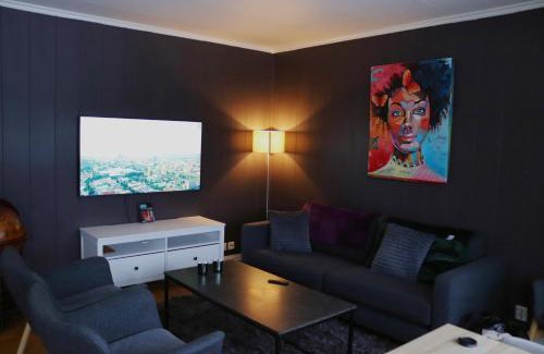 Gjerdrum Municipality House | Private Room in Cozy Home - Les Homes
