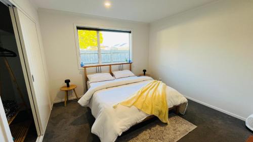 Ashhurst House | Private room in homestay