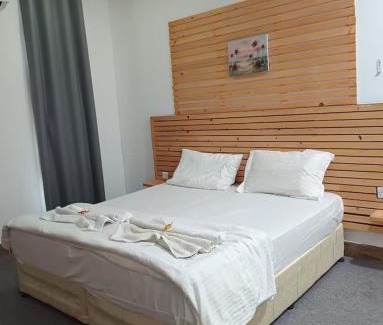 Al Hadd Cabin | Private Rooms in Shared Beach Chalet - 1