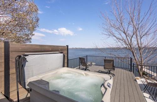 Hamlin County House | Private Sauna and Beach Lake Norden Cabin