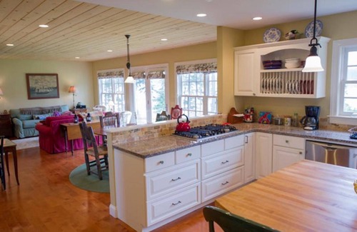 Waldoboro House | Private Setting with Water Front view and 5-star Amenities