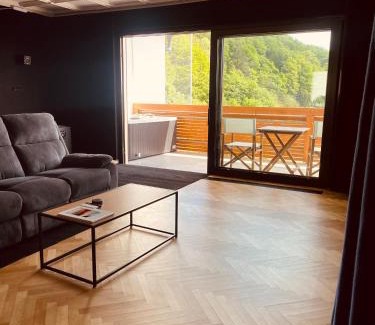Lindenfels Villa | Private Spa Lodge Odenwald