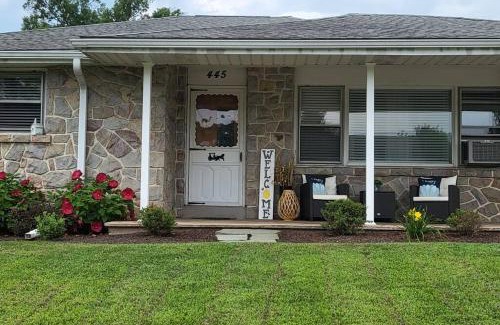 Pottstown House | Private space, while visiting family this Holiday!