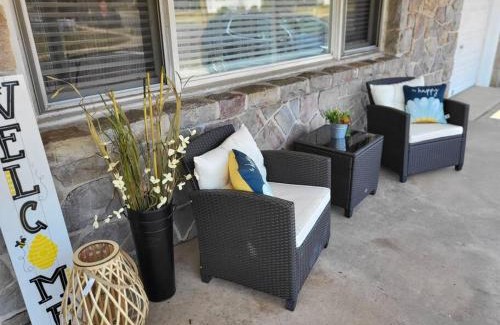 Pottstown House | Private space, while visiting family this Holiday!