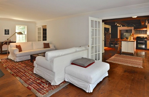 West Hurley House | Private Spacious 4BR Home Catskills Mountain Nature Large Yard close toWoodstock