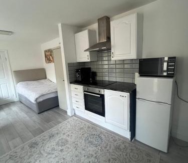 Roxeth Apartment | Private Studio Flat in Harrow