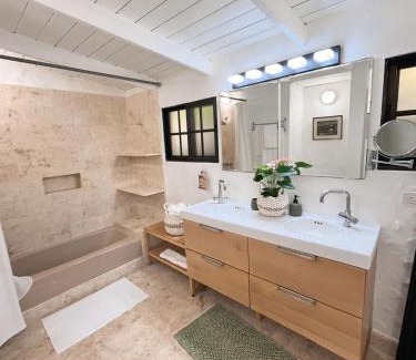 Los Lagos Apartment | Private Suite in Casa de Campo