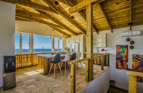 Lighthouse Estates Villa | Private Villa Above West Bay w/Amazing Sunrises & Private Pool @ Villa Topaz