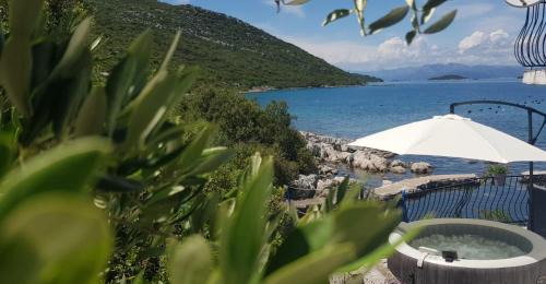 Dubrava Villa | Private Villa by the sea