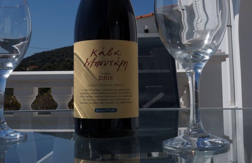 Samos Villa | Private villa in Samos with large pool situated between Samos & Pythagorio