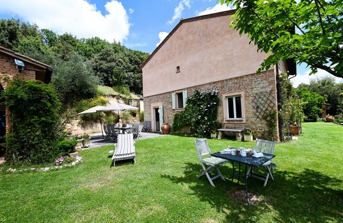 Palaia Villa | Private Villa In Tuscany with Pool And Garden, Magical Landscape Views