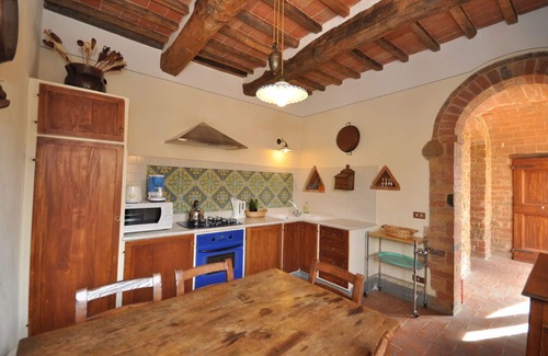 Trequanda Villa | Private Villa with A/C, private pool, WIFI, TV, panoramic view, parking, close to Montepulciano