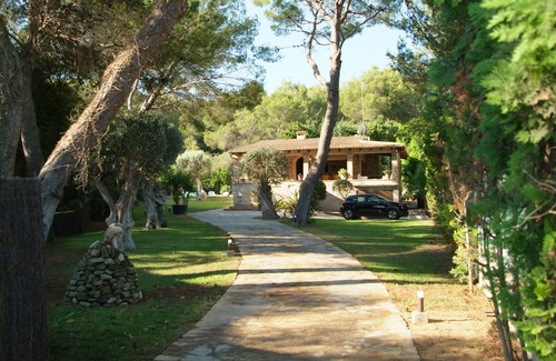 Mal Pas-Bon Aire Villa | Private villa with pool & marina view near beaches