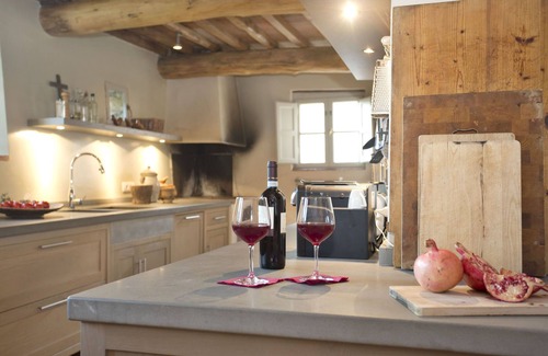 Vorno Villa | Private Villa with WIFI, private pool, A/C, TV, terrace, panoramic view, parking, close to Lucca