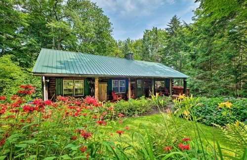 Wilmington House | Private Wooded Cabin 7 Mi to Mount Snow!