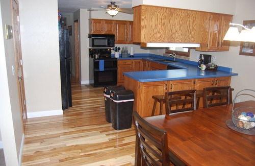 Weston House | Private, Wooded Oasis, Completely Remodeled, Minutes from Granite Peak Ski Area!