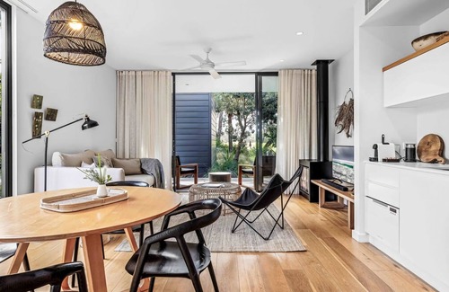 Shoalhaven Heads Villa | Privately Managed Villa 12 Bangalay Luxury Villas