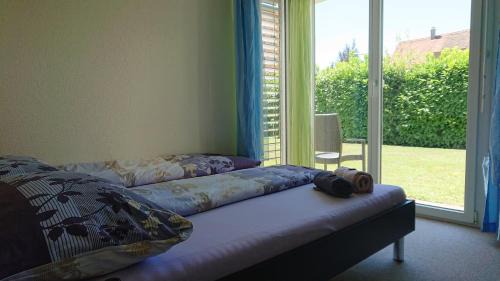 Jona House | Privatzimmer 300m zur S-Bahn Jona
