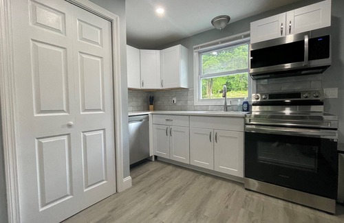 Worcester Apartment | Professional 2BD Condo close to Hospitals| HBHS