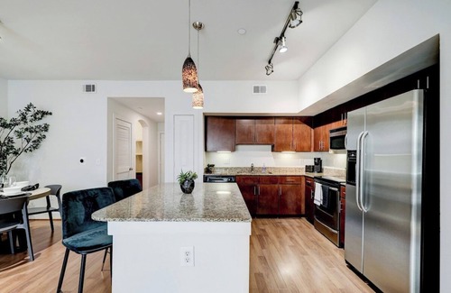 Montrose Apartment | Professionally managed corporate housing: Houston