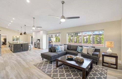 Raskin Estates House | PROMO 10% WEEKLY/20% MONTHLY DISCOUNTnBeautiful two master suite house