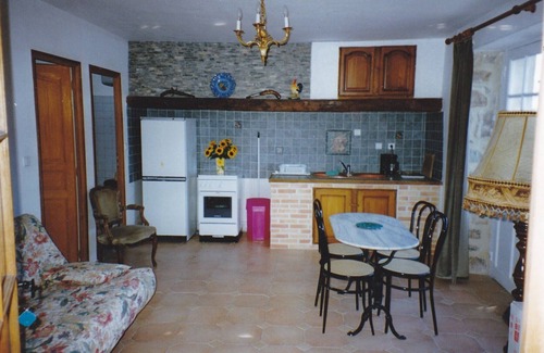 Saint-Julien-de-Peyrolas Apartment | #PROMO! F2 apartment with large swimming pool at the bottom of the Ardèche Gorges