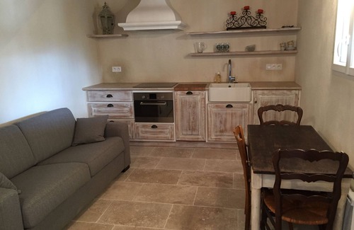 Vacqueyras Cottage | Promotion Gite "Le Cabanon" 2 to 4 persons